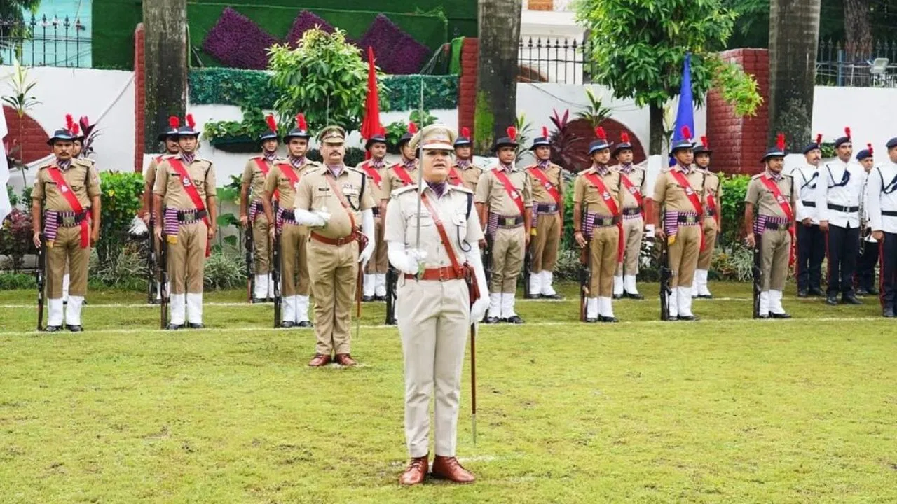 उत्तराखंड में कांस्टेबल के 2000 पदों पर भर्ती शुरू; 12वीं पास करें आवेदन, ये रहा लिंक